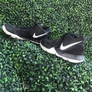 Kyrie 4 Nike Basketball Shoes